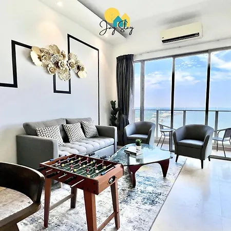 Silverscape Residence: Luxury Seaview Apartments with Infinity Pool Malacca Exterior photo