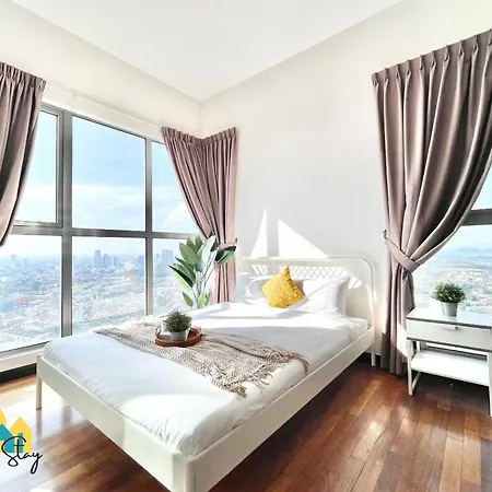 Silverscape Residence: Luxury Seaview Apartments with Infinity Pool Malacca Exterior photo