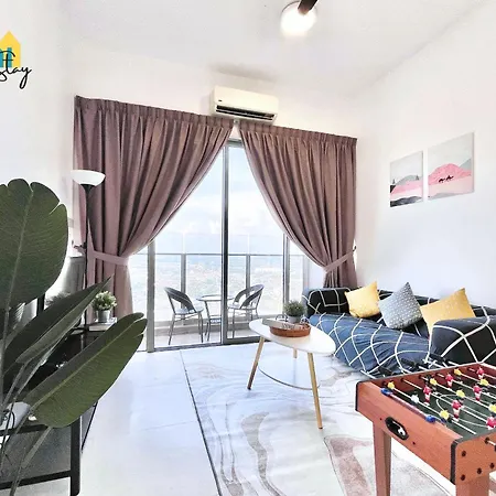 Silverscape Residence: Luxury Seaview Apartments with Infinity Pool Malacca Exterior photo