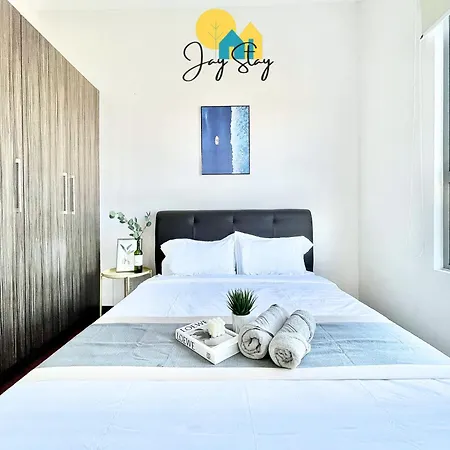 Silverscape Residence: Luxury Seaview Apartments with Infinity Pool Malacca Exterior photo