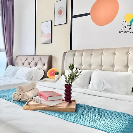 Silverscape Residence: Luxury Seaview Apartments with Infinity Pool Malacca Exterior photo