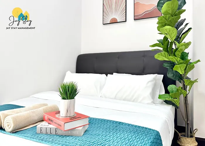 Silverscape Residence I Luxury 2- 4 Bedroom I 6-11 Pax I Bathtub I Seaview I Infinity Pool I Jonker St I City Centre By Jay Stay Management