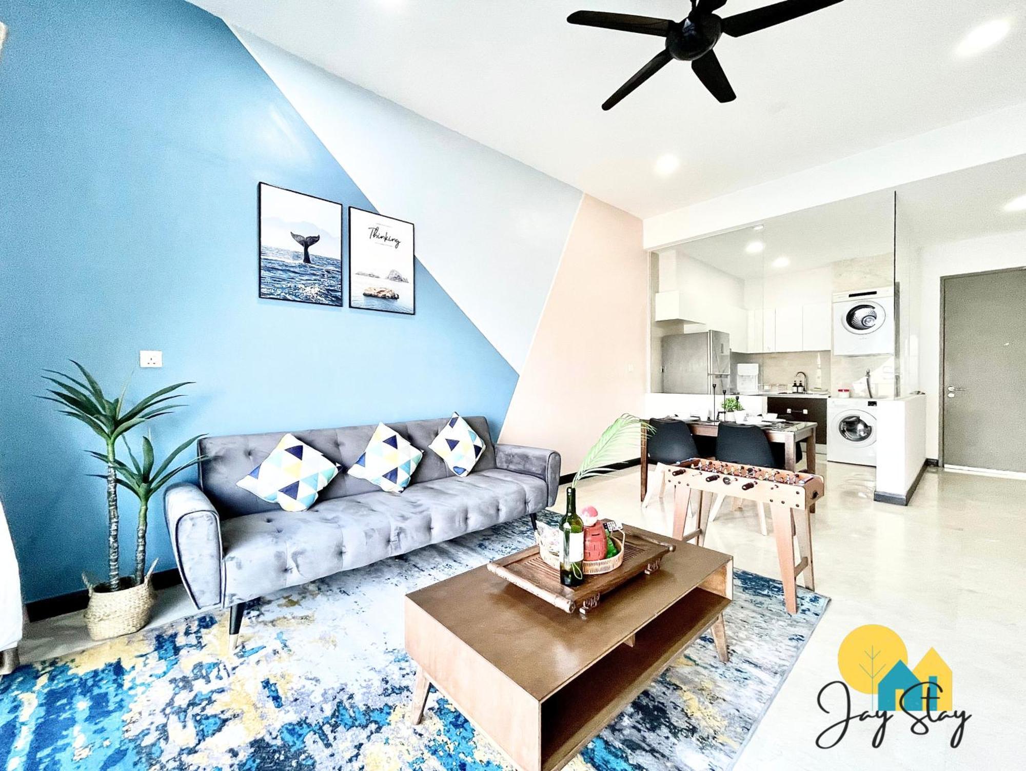 Silverscape Residence: Luxury Seaview With Infinity Pool Malacca